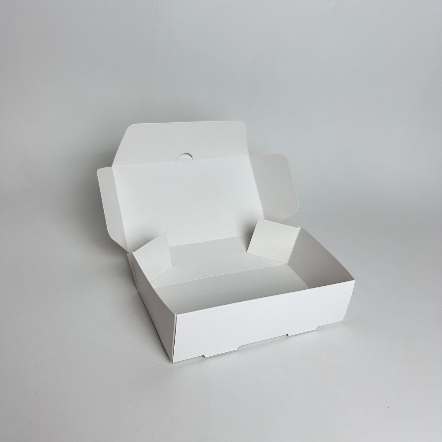 Caja 14x8x4 cm Cartulina Blanca x100 unds.