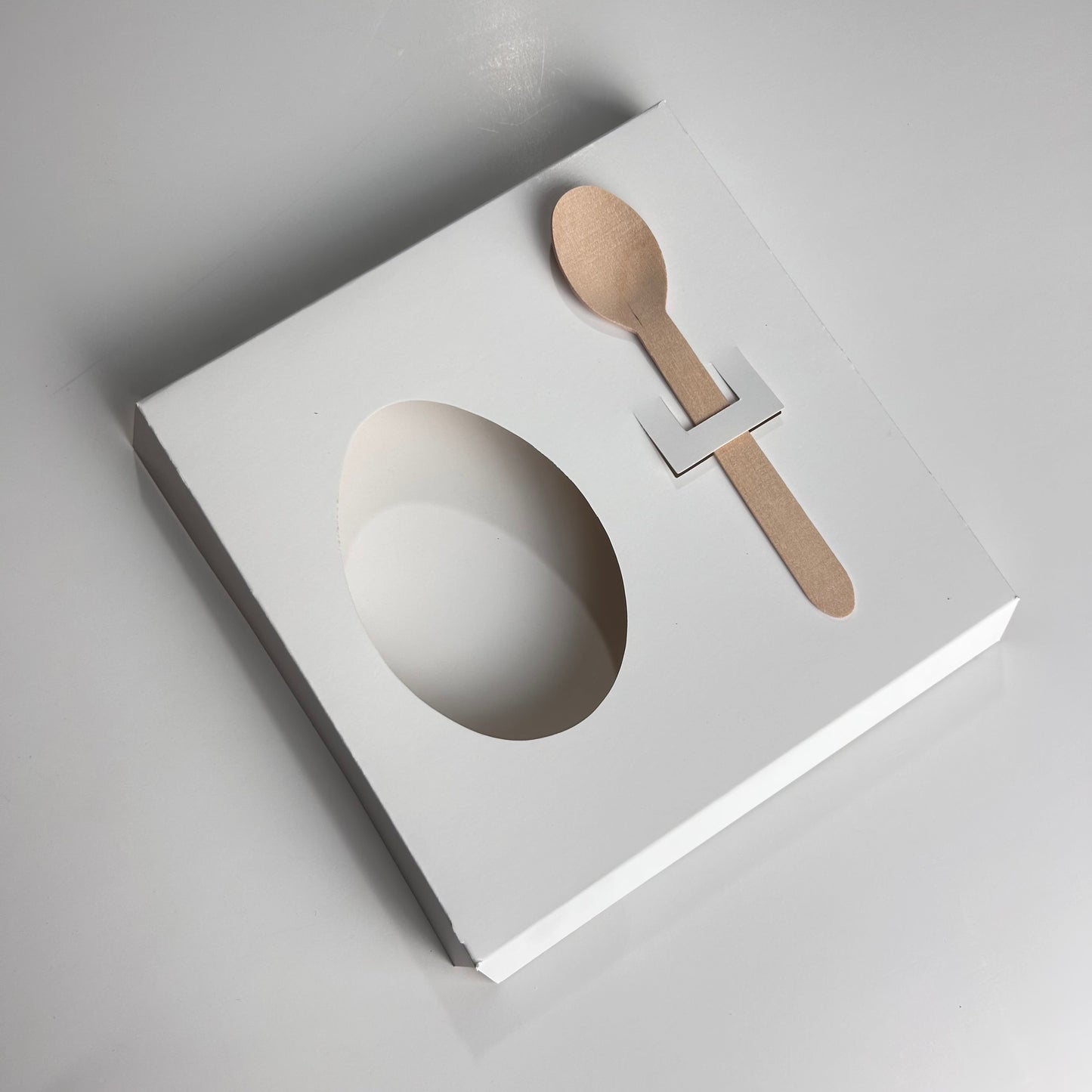 Cuna para medio huevo de 12 a 15 cm