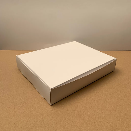 Caja 28x22x5 cm cartulina