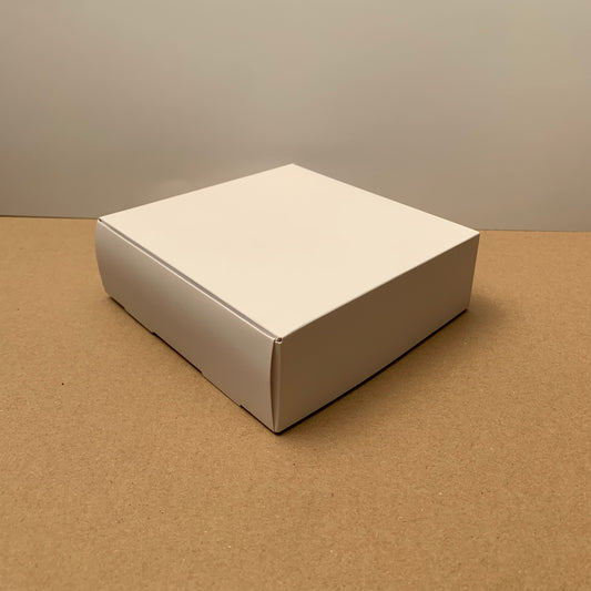 Caja 16x16x5 cm cartulina
