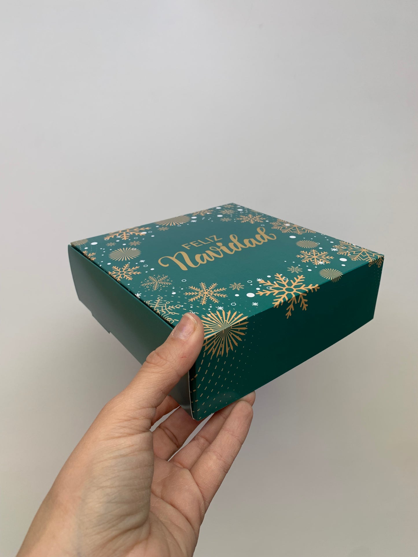 Caja 16x16x5 cm Feliz Navidad Verde c/folia dorada
