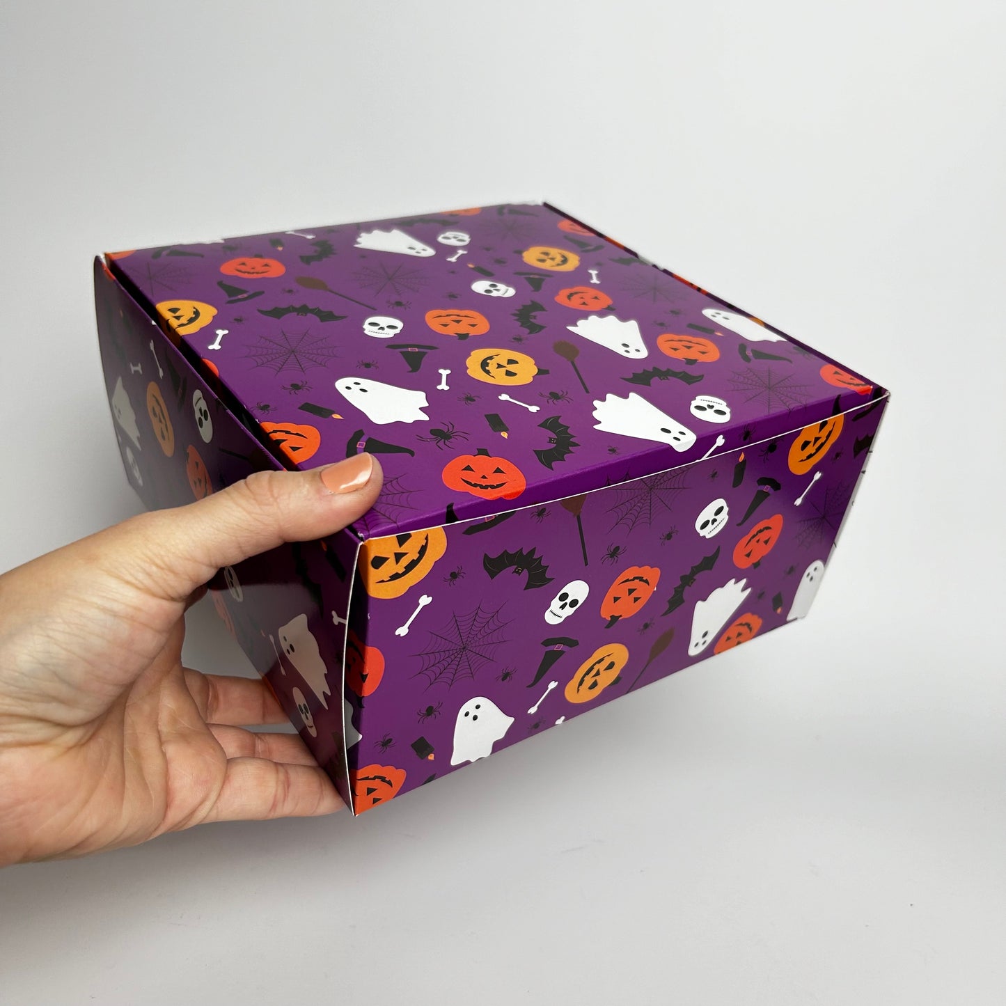 Caja 20x20x10 cm diseño Halloween Morado