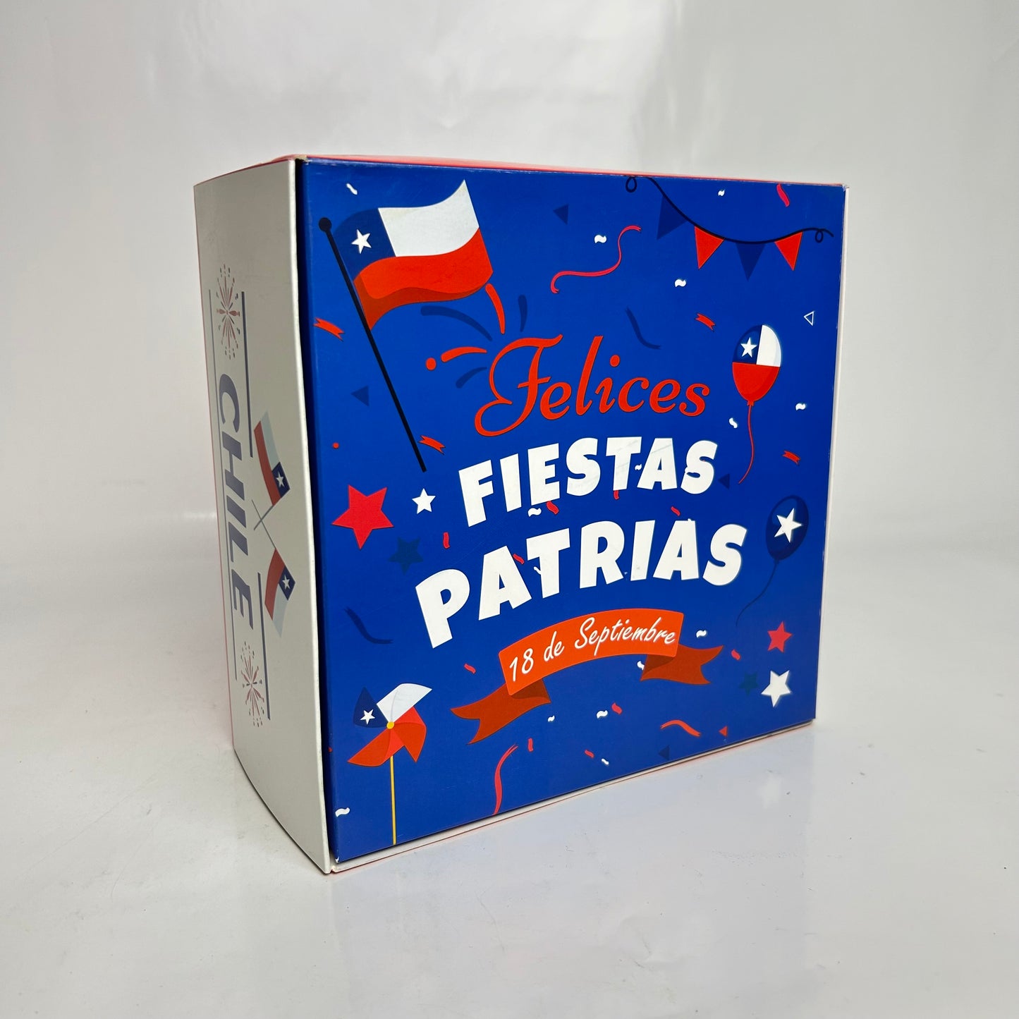 Caja 20x20x10 cm Felices Fiestas Patrias