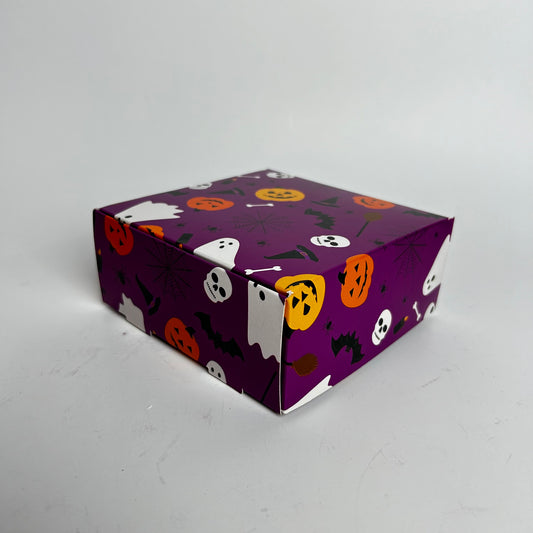 Caja 12x12x5 cm diseño Halloween Morado