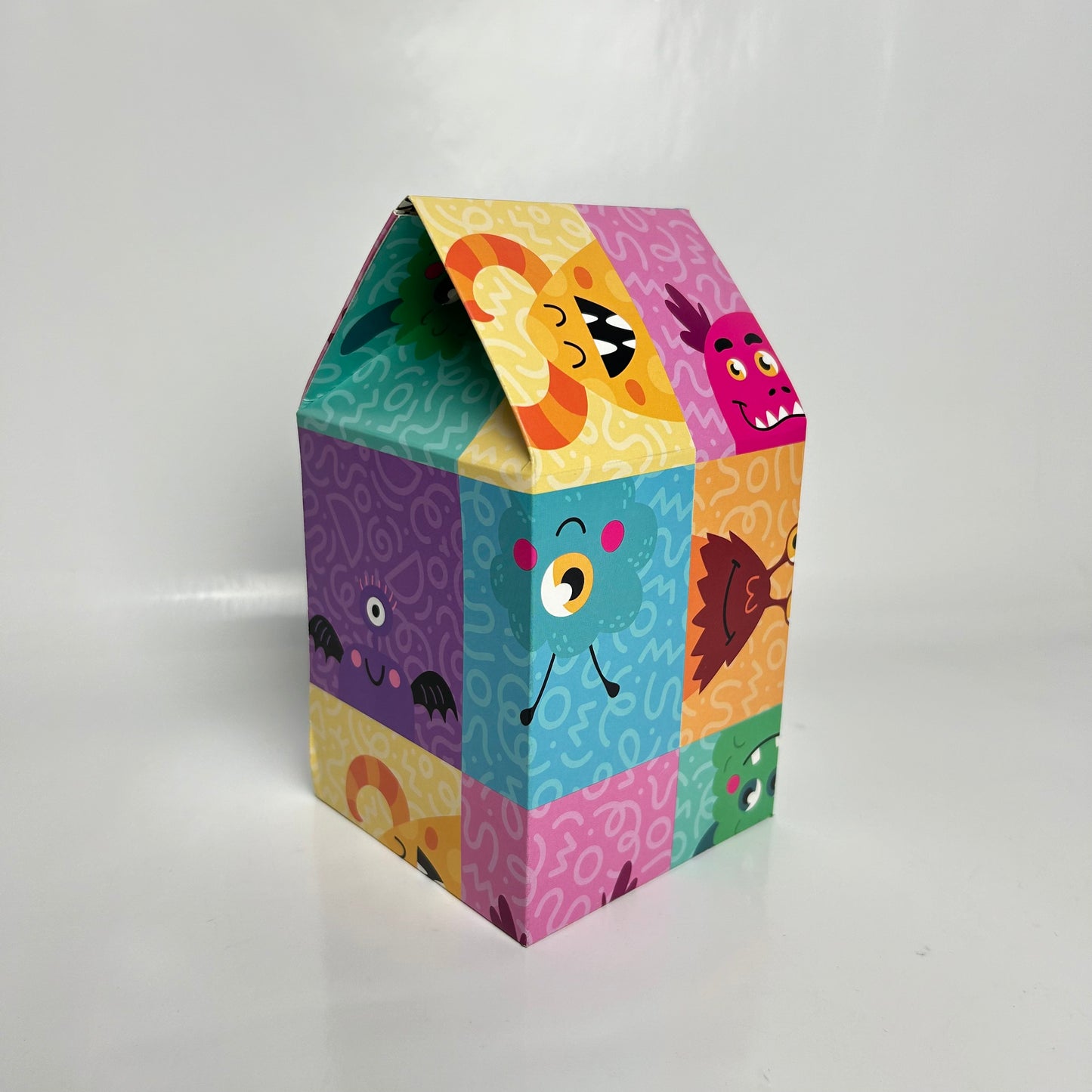 Caja 10x10x12 cm Monstruos