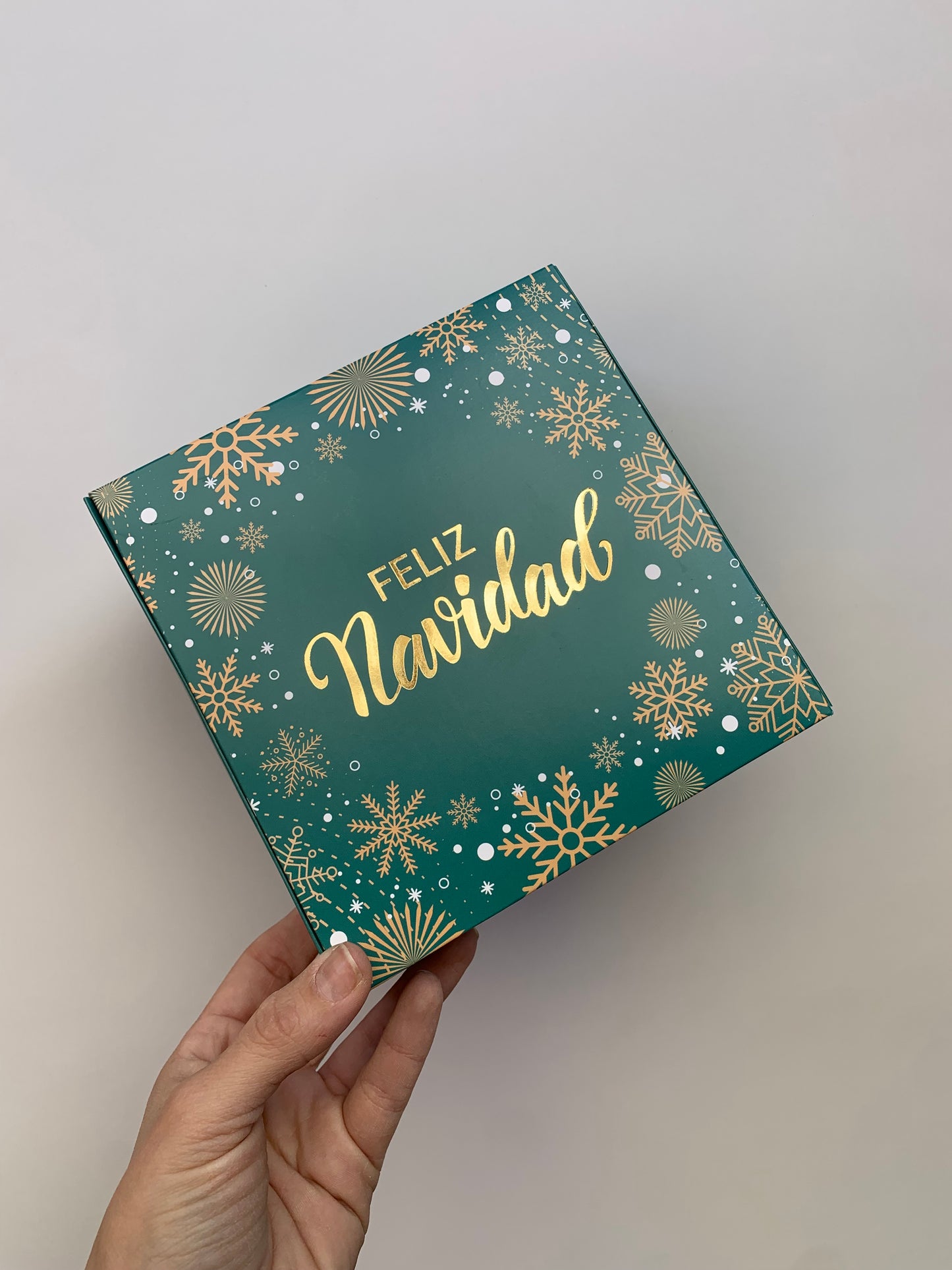 Caja 16x16x5 cm Feliz Navidad Verde c/folia dorada